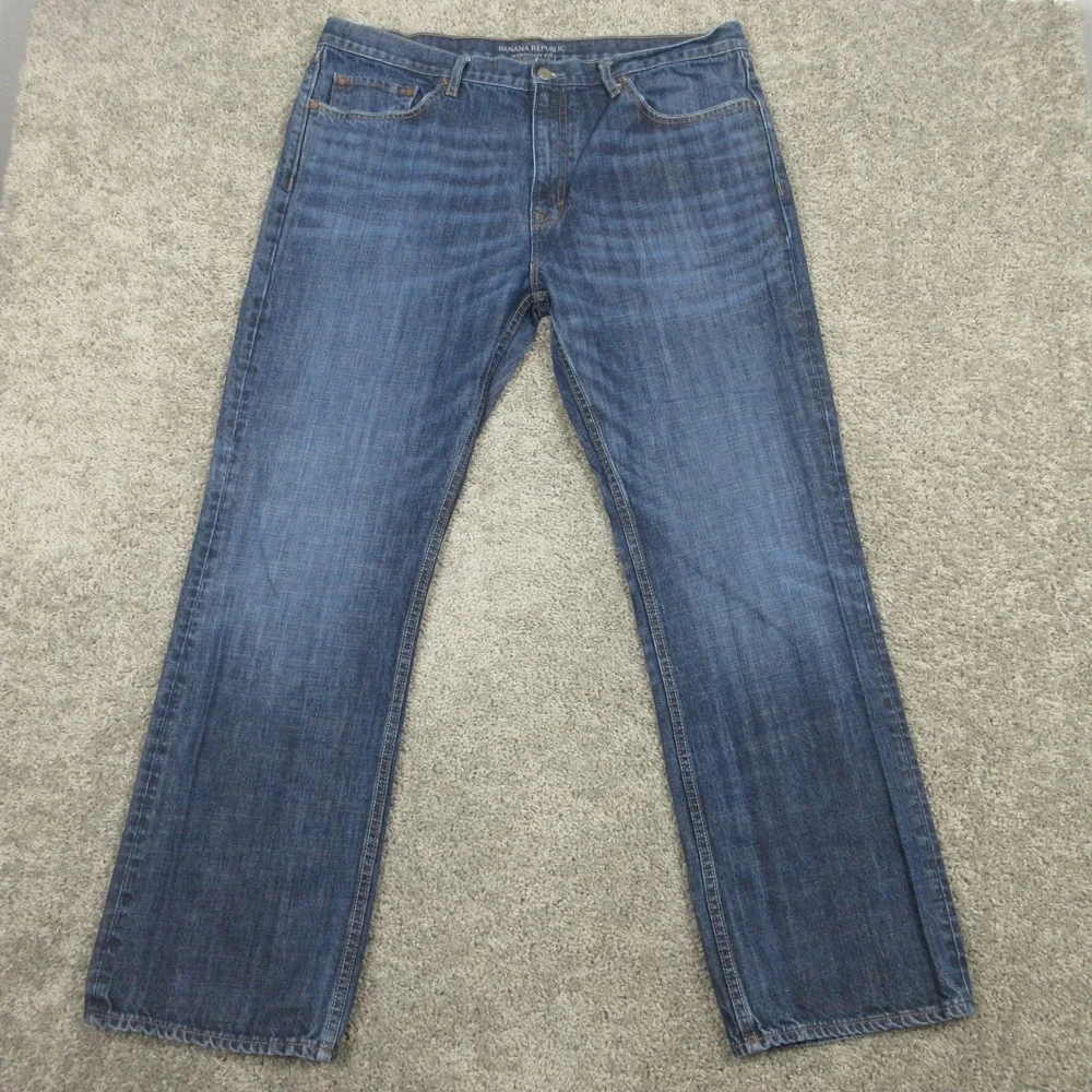 Banana Republic Jeans Mens 38x32 Blue Regular Straight Faded Whisker Denim Pants